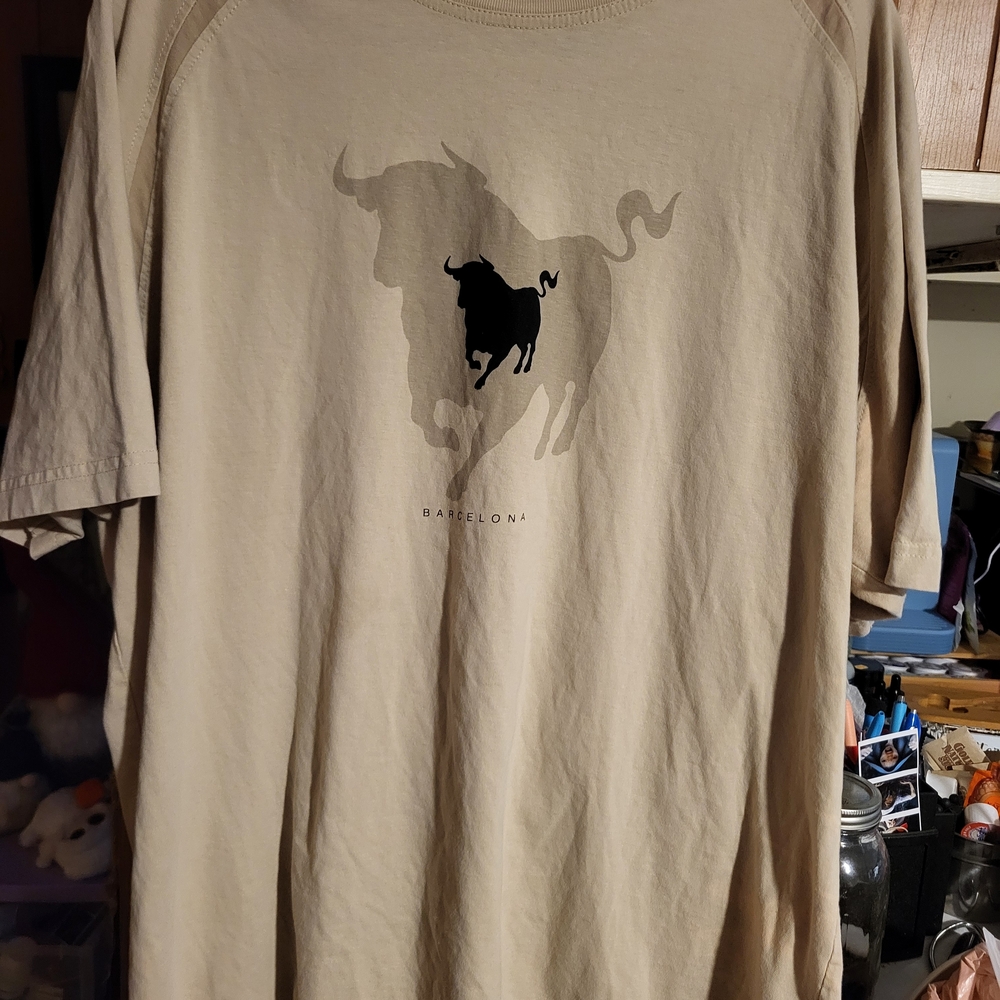 Barcelona Bull Graphic Short-Sleeve Tee - Beige